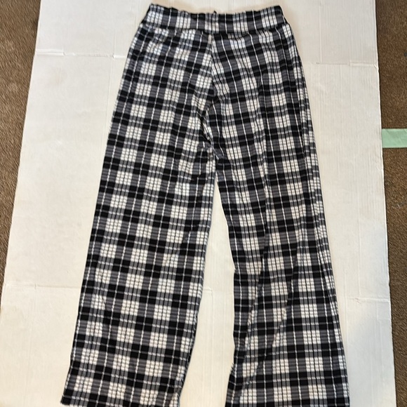 Xl pajama pants for ladiess - Picture 3 of 4